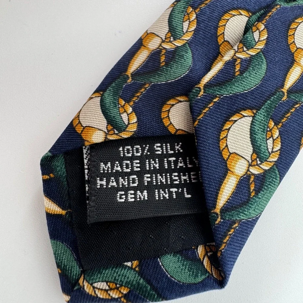 Classico Designed by Paolo Gucci sophisticated necktie